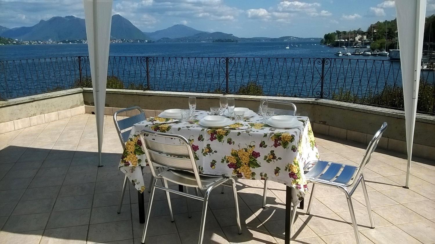 Casa Domenica Apartment Baveno Bagian luar foto