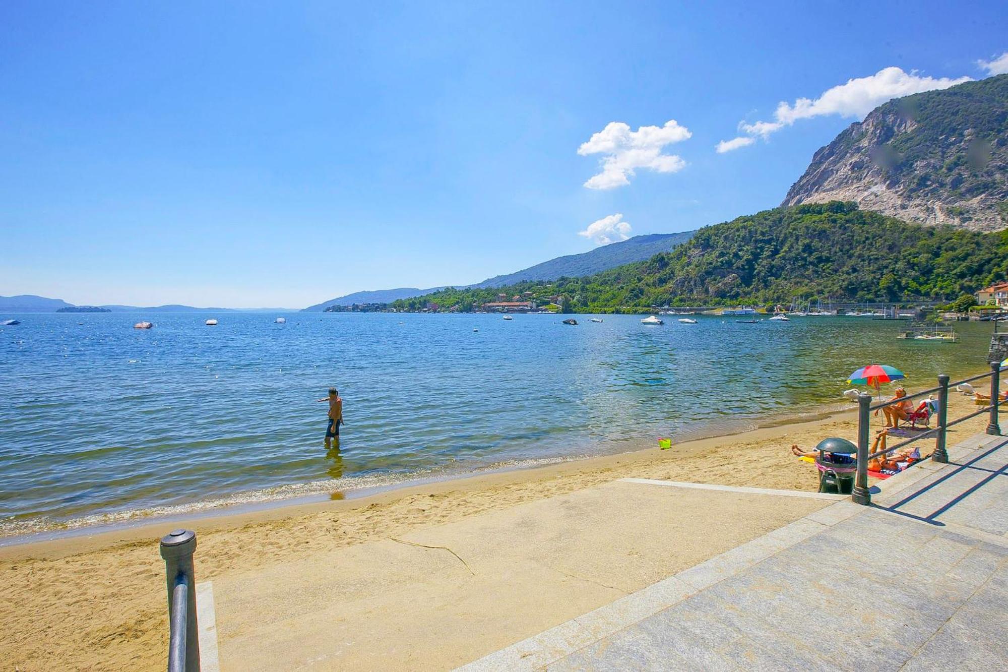 Casa Domenica Apartment Baveno Bagian luar foto